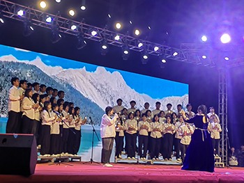 群“新”璀璨，逐“夢”河科——河北科技學院隆重舉辦歡迎2023級新生文藝晚會
